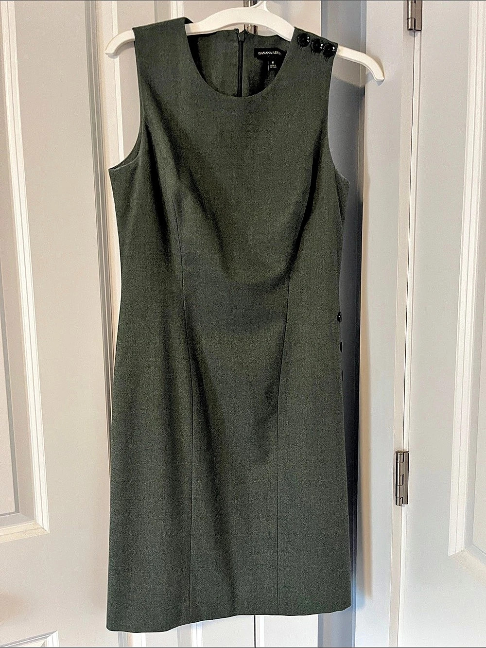Banana Republic Side Button Sheath Dress Green Size 6 Like New